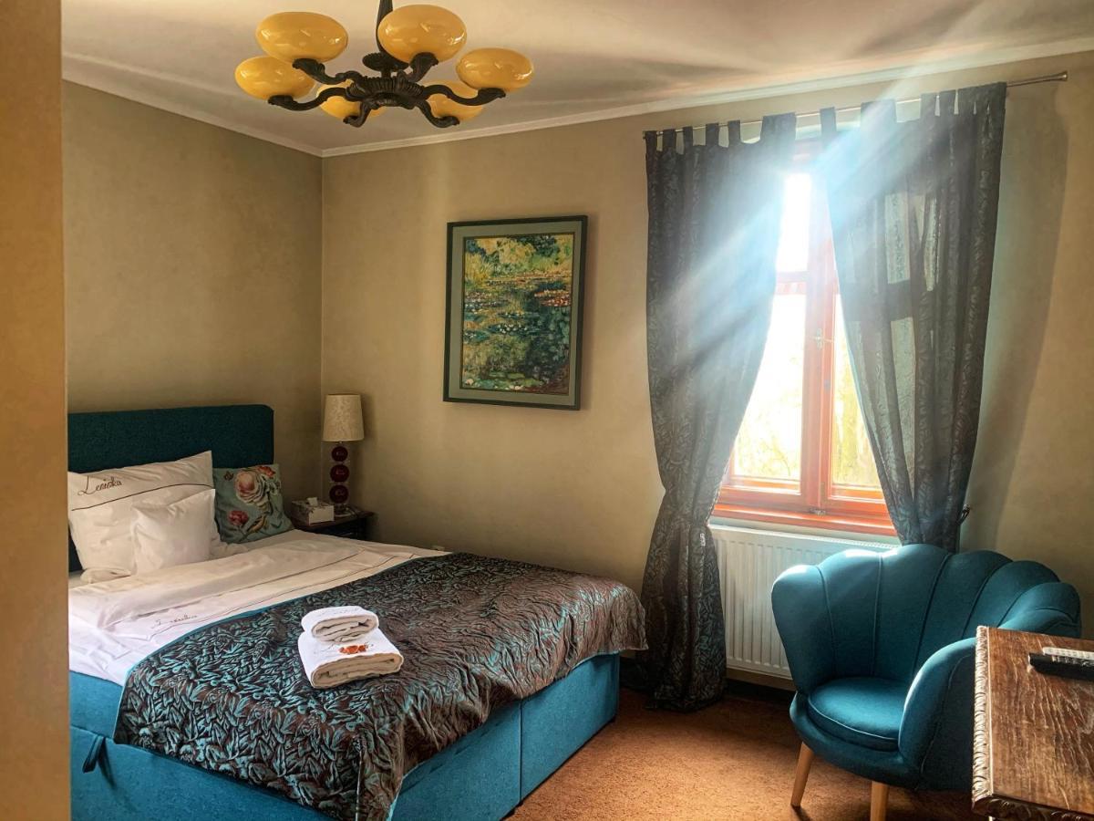 Leniwka Hotel Świebodzin Kültér fotó