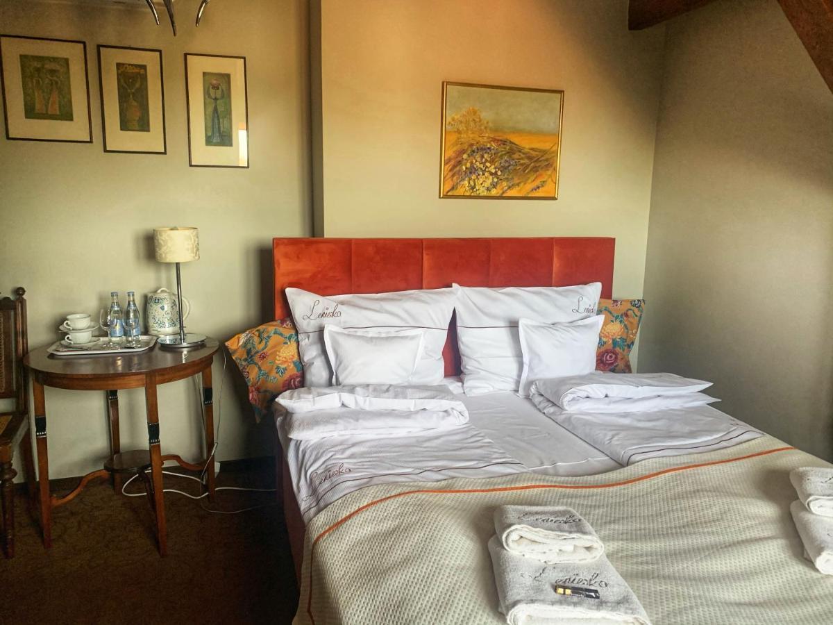 Leniwka Hotel Świebodzin Kültér fotó