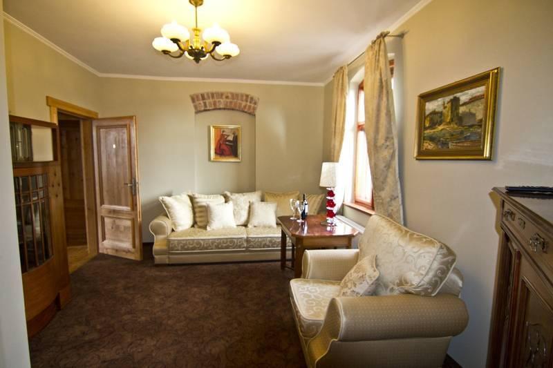 Leniwka Hotel Świebodzin Kültér fotó