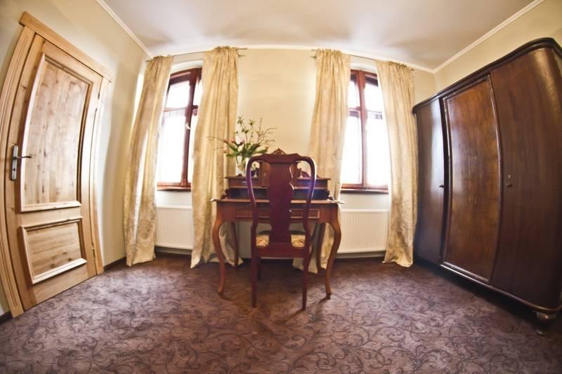 Leniwka Hotel Świebodzin Kültér fotó