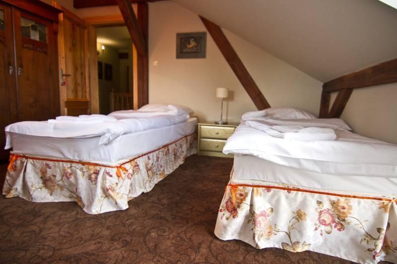 Leniwka Hotel Świebodzin Kültér fotó