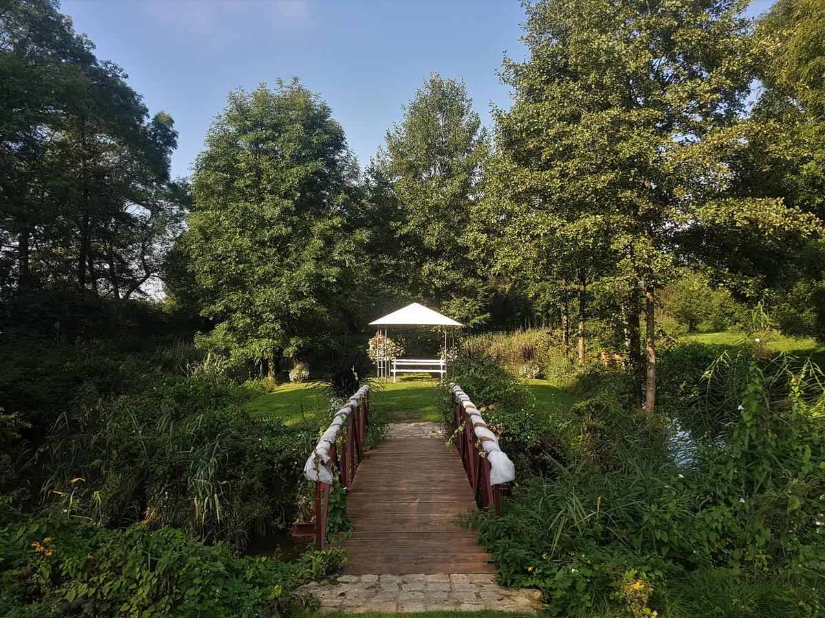 Leniwka Hotel Świebodzin Kültér fotó