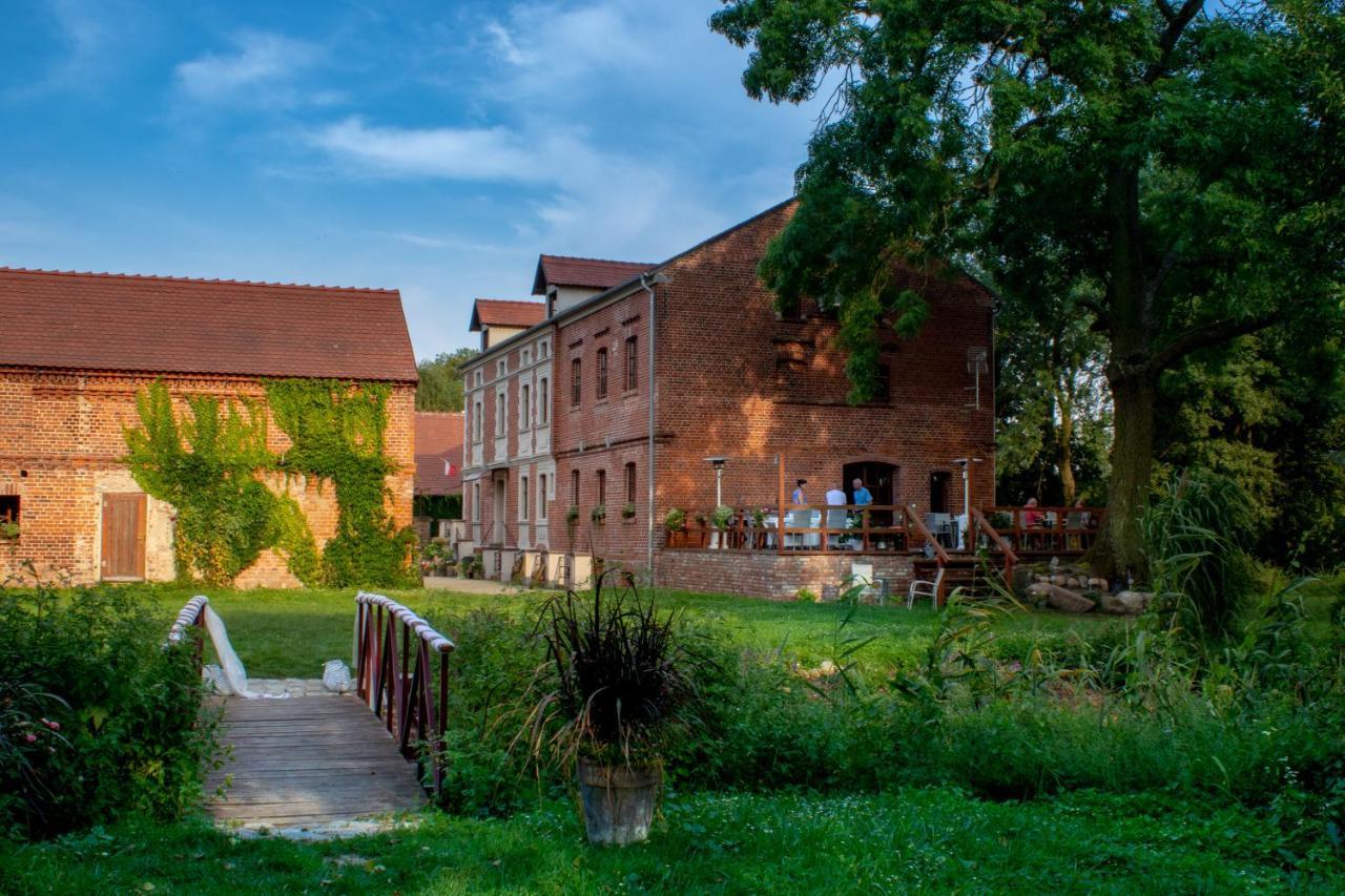 Leniwka Hotel Świebodzin Kültér fotó